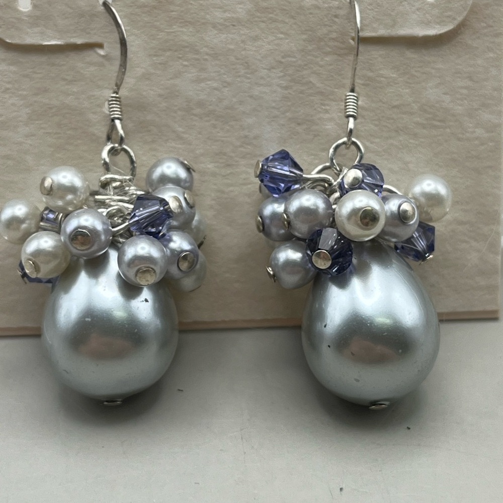 Artisan Elegant Sterling Silver Drop Earrings with Grey pearl and Swarovski